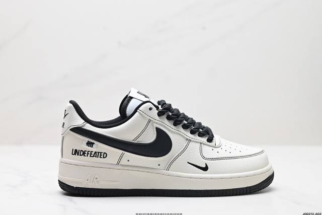 公司级NIKE AIR FORCE 1‘07 原楦头原纸板 打造纯正低帮空军版型 专注外贸渠道 全掌内置蜂窝气垫 原盒配件 原厂中底钢印、拉帮完美 货号:UT-