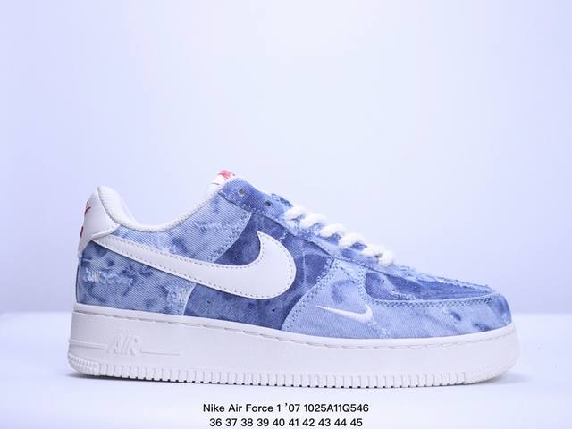 耐克 Nike Air Force 1 ’07 空军一号低帮百搭休闲运动板鞋。柔软、弹性十足的缓震性能和出色的中底设计，横跨复古与现代的外型结合，造就出风靡全球