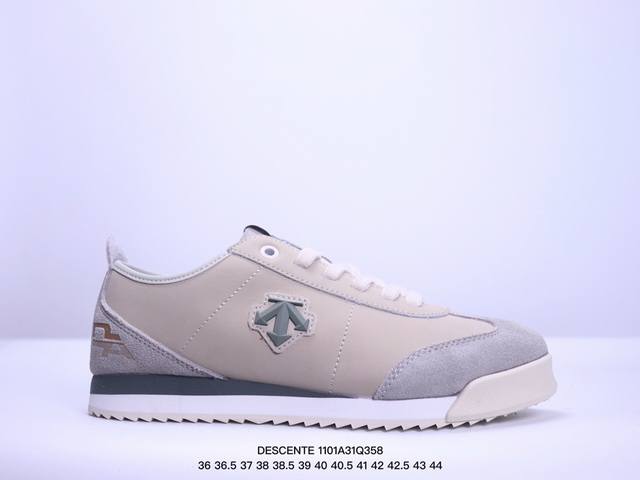 DESCENTE 迪桑特 CHRON TEMPO SLIP-ON运动生活休闲鞋，轻松方便的一脚 蹬设计，搭配轻质弹性鞋底，脚感舒适，简洁的帆布鞋面设计 适用于多