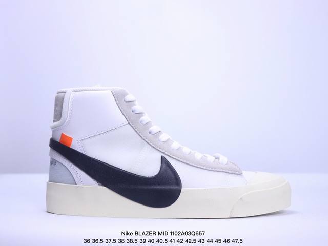 真标带半码Nike Blazer MID x Nike Blazer 开拓者联名解构 双勾中帮板鞋 鞋身中帮设计的皮革鞋面，该鞋型也是完美适应秋冬穿搭的百搭款，