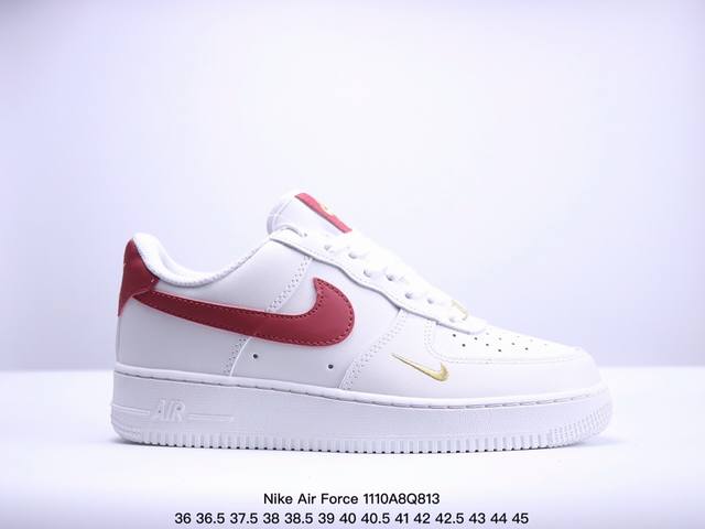 真标耐克Nike Air Force 1‘07 SE 空军一号低帮百搭休闲运动板鞋。柔软、弹性十足的缓震性能和出色的中底设计，横跨复古与现代的外型结合，造就出风