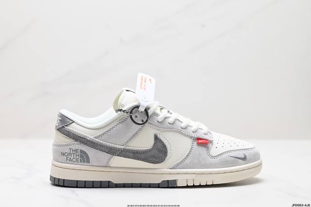 公司级耐克nike Dunk Low 扣篮系列 解构抽绳复古低帮休闲运动滑板板鞋 采用脚感柔软舒适zoomair气垫 有效吸收滑板等极限运动在落地时带来的冲击力