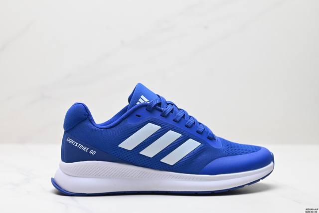 公司级adidas Duramo Sl轻盈跑鞋 Adidas跑鞋设计总是呈现出一种经典低调的感觉，但ultra Boost与alphabounce这两个系列的出