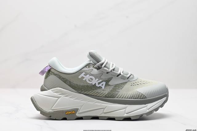 公司级小红书推荐hoka U Skyline-Float X全新配色 这个品牌来自于新西兰的毛利语，Hoka表示大地，One One表示飞越，连起来就是飞越地平