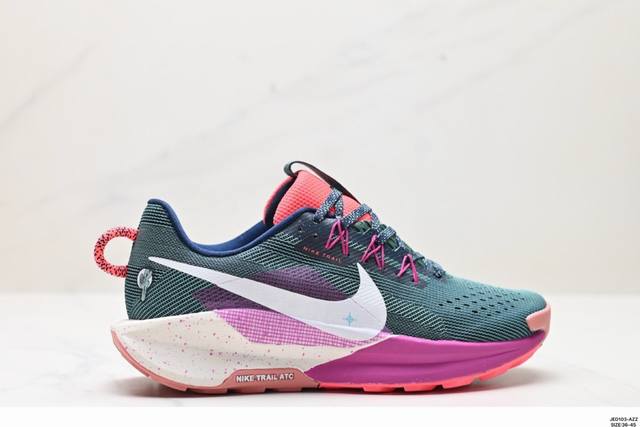 公司级nike Reactx Pegasus Trail 5 Next Nature 越野跑步鞋 登月兼顾迅疾外观和稳固脚感 后跟覆面和中足动态支撑巧妙融合 缔