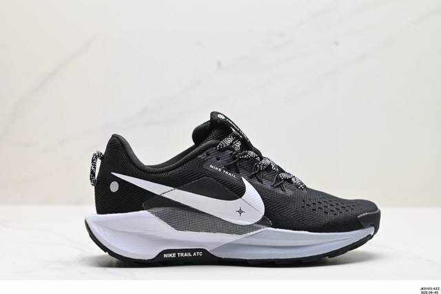 公司级nike Reactx Pegasus Trail 5 Next Nature 越野跑步鞋 登月兼顾迅疾外观和稳固脚感 后跟覆面和中足动态支撑巧妙融合 缔