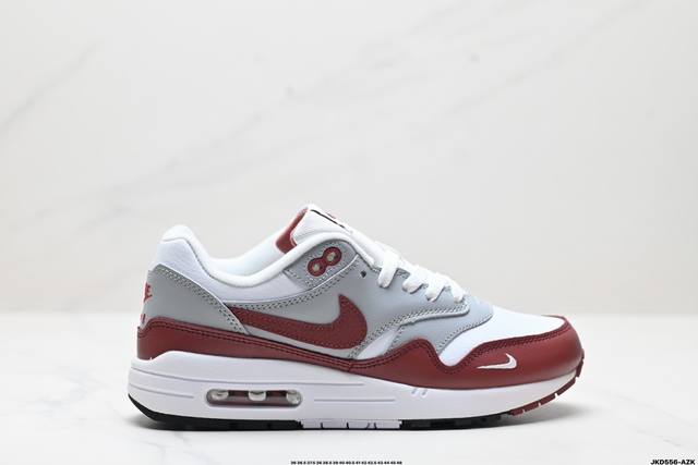 公司级nike Air Max 1 耐克气垫 缓震 耐磨运动鞋 鞋身材质均选择皮革 织物 麂皮多种材质覆盖 保证质感的前提下 层次感也相当不错 带有开窗式 Ai