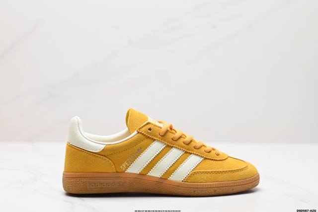 真标adidas Handball Spezial 阿迪达斯经典款 复古休闲板鞋 全鞋采用反毛皮制作 牛筋耐磨大底 承载青春情怀的板鞋 经典三条杠装饰鞋侧 品牌