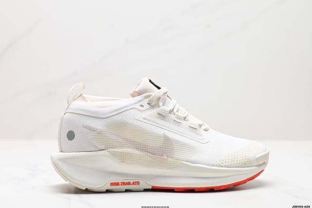 公司级nike Reactx Pegasus Trail 5 Gtx 越野跑步鞋 登月兼顾迅疾外观和稳固脚感 后跟覆面和中足动态支撑巧妙融合 缔造稳定顺畅的迈步