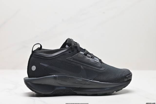 公司级nike Reactx Pegasus Trail 5 Gtx 越野跑步鞋 登月兼顾迅疾外观和稳固脚感 后跟覆面和中足动态支撑巧妙融合 缔造稳定顺畅的迈步