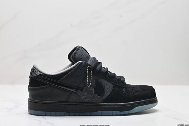 公司级耐克nike Dunk Low 扣篮系列 解构抽绳复古低帮休闲运动滑板板鞋 采用脚感柔软舒适zoomair气垫 有效吸收滑板等极限运动在落地时带来的冲击力