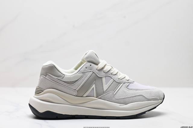 真标new Balance新百伦 Nb5740系列 货号：W5740Lt1特别以1988年首度世面的经典574作为设计蓝本保，留574简易约衬的80S鞋型廓轮，