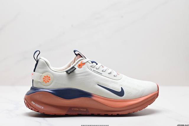 公司级nike Zoom React Infinity Rn 4 Gtx马拉松机能风格运动鞋 实拍首发#鞋款搭载柔软泡绵 在运动中为你塑就缓震脚感 设计灵感源自