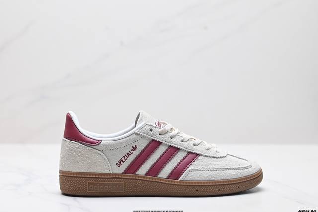 公司级adidas Handball Spezial 官方正确版本 阿迪达斯经典款 复古休闲板鞋 全鞋采用反毛皮制作 牛筋耐磨大底 承载青春情怀的板鞋 经典三条