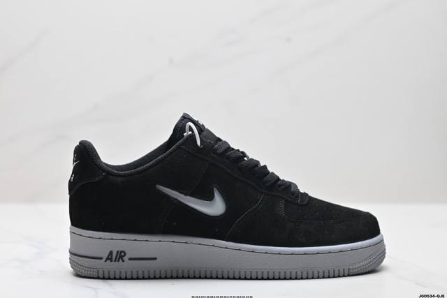 公司级nike Air Force 1 ‘07 原楦头原纸板 打造纯正低帮空军版型 专注外贸渠道 全掌内置蜂窝气垫 原盒配件 原厂中底钢印、拉帮完美 官方货号: