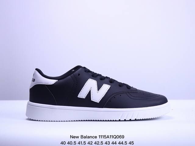 新百伦 New Balance Ct05 低帮复古运动板鞋。鞋身两侧硕大n用点缀首发，软质纤维革鞋面鞋材。鞋子鞋面以皮革覆盖，后跟饰片上new Balance