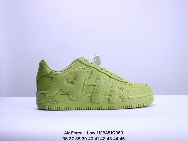 Air Force 1 Low “Pop The Street空军一号低帮百搭休闲运动板鞋。柔软、弹性十足的缓震性能和出色的中底设计，横跨复古与现代的外型结合，