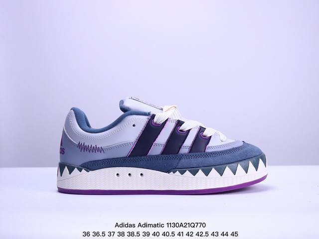 公司级adidas Adimatic Low 马蒂奇系列低帮 复古鲨鱼面包鞋运动休闲滑板板鞋 整个鞋面由色彩艳丽的麂皮制成 搭配品牌标志性大尺寸三条纹 Logo