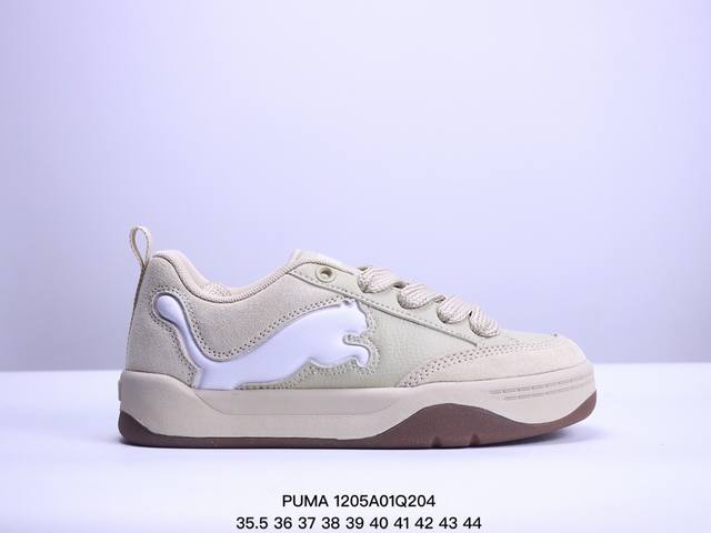 Puma 彪马 男女运动板鞋，原楦原纸版开发版型，采用环保皮革组合鞋面材质，外置耐磨橡胶大底蕾哈娜同系面包鞋太好看了！彪马puma Park Lifestyle