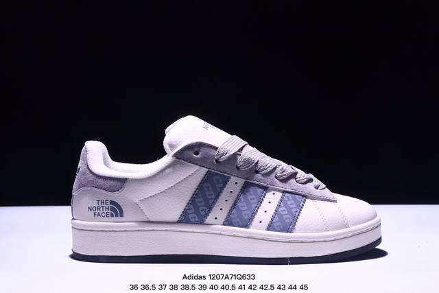 公司级海外版阿迪#北面联名定制款 Adidas阿迪达斯.面包鞋复古休闲板鞋。整个鞋面由牛皮革搭配猪八制成，经典灰白配色，品牌标志性大尺寸三条纹 Logo，超宽鞋