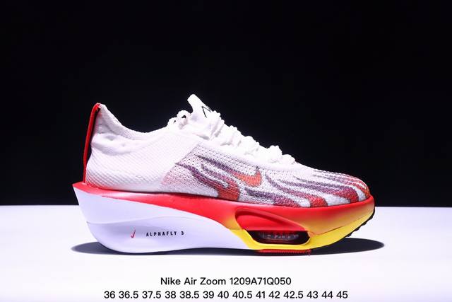 公司级新品发布 Nike Air Zoom Alphafly Next% 2 整体采用前作的设计语言，并且对后者的细节进行升级，马拉松和长距离路跑的性能极限设计