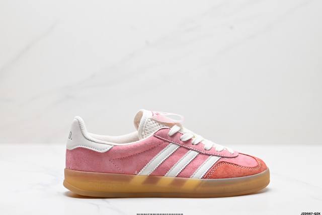 公司级adidas Originals Gazelle Indoor 三叶草休闲防滑耐磨低帮板鞋 鞋头出色设计 塑就出众贴合感 稳固的后跟贴合足部曲线设计 软弹