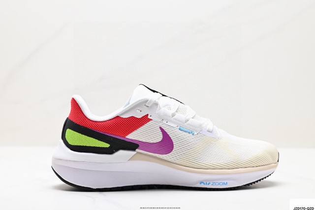 真标nike Air Zoom Winflo 25 网透面气 训跑练步鞋 该鞋款采用改良版网眼布和增加泡棉设计，专为驾驭耐力跑而设计，出色的缓震性能可助力你心无