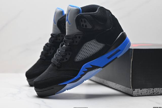 公司级nike Air Jordan 5 Retro High迈克尔 乔丹 Aj5减震防滑篮球鞋 官方货号:Ct4838-004 尺码:40 40.5 41 4