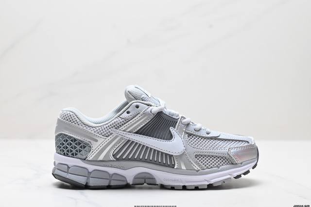 真标耐克nike Zoom Vomero 5 马拉松复古跑五代休闲运动慢跑鞋 货号:Fj415 03 码数:36 36.5 37.5 38 38.5 39 40