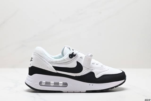 真标nike Air Max 1 耐克气垫 缓震 耐磨运动鞋 鞋身材质均选择皮革 织物 麂皮多种材质覆盖 保证质感的前提下 层次感也相当不错 带有开窗式 Air