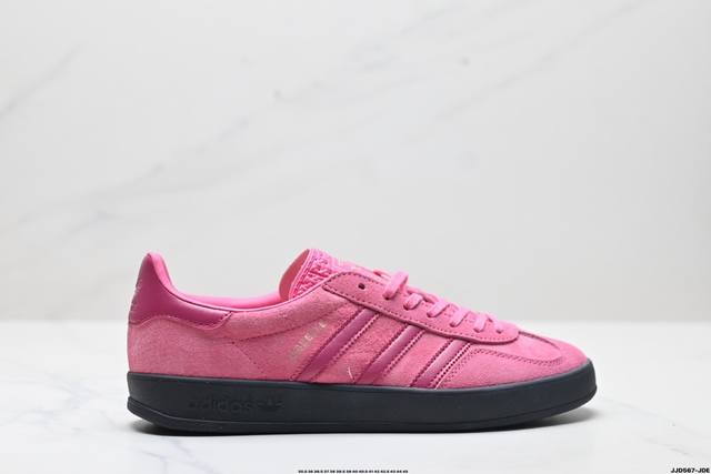 公司级adidas Originals Gazelle Indoor 三叶草休闲防滑耐磨低帮板鞋 鞋头出色设计 塑就出众贴合感 稳固的后跟贴合足部曲线设计 软弹