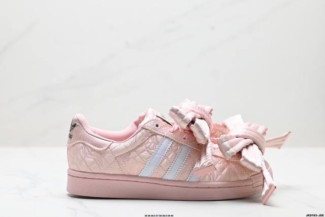 公司级caroline Hu X Adidas Originals Superstar W 潮流 时尚 防滑减震 低帮 阿迪达斯板鞋 搭配大朵蝴蝶结 呈现风格极