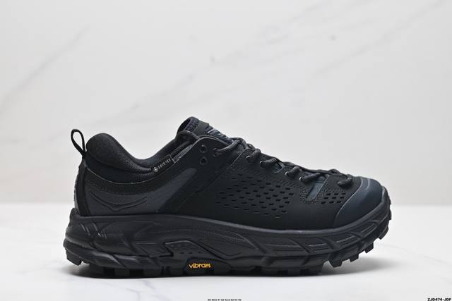 公司级小红书推荐hoka U Tor Ultra Lo 全新配色 这个品牌来自于新西兰的毛利语，Hoka表示大地，One One表示飞越，连起来就是飞越地平线，