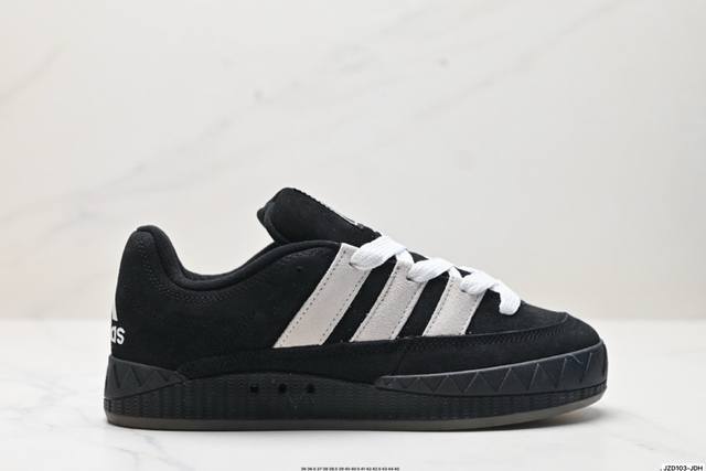 公司级adidas Adimatic Low 马蒂奇系列低帮 复古鲨鱼面包鞋运动休闲滑板板鞋 整个鞋面由色彩艳丽的麂皮制成 搭配品牌标志性大尺寸三条纹 Logo