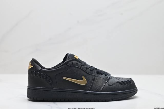 公司级nike Air Jordan 1 Low Se Aj1乔1低帮休闲板鞋 同步官方配色 官方货号:Fn5032-300 尺码:36 36.5 37.5 3