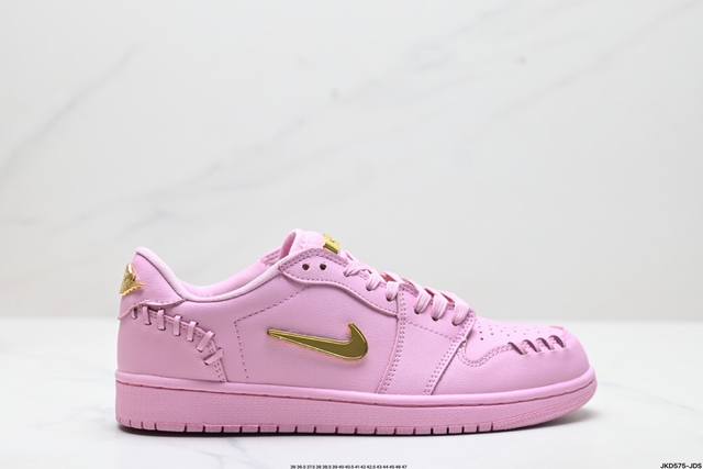 公司级nike Air Jordan 1 Low Se Aj1乔1低帮休闲板鞋 同步官方配色 官方货号:Fn5032-300 尺码:36 36.5 37.5 3