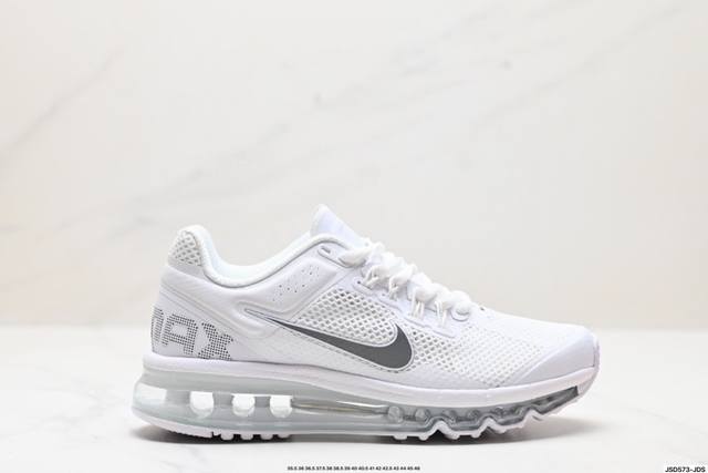 公司级nike Air Max 2013 联名气垫跑鞋 整体依旧以stussy标志性的麻布编织材质覆盖 鞋身大面积采用了网眼材质为主 并且后跟部分还带有反勾sw