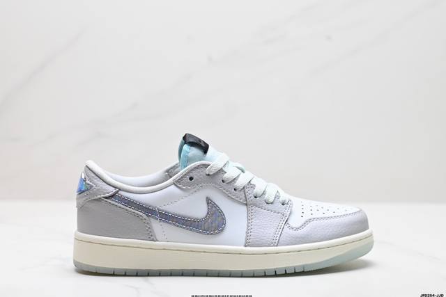 公司级nike Air Jordan 1 Low Se Aj1乔1低帮休闲板鞋 同步官方配色 头层皮打造 正确满胶鞋垫 四线拉帮 原厂织唛标 鞋舌高弹海绵填充