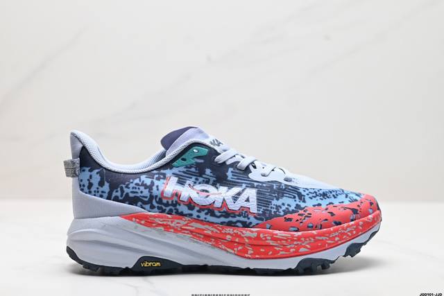 公司级小红书推荐hoka M Speedgoat 6全新配色 这个品牌来自于新西兰的毛利语，Hoka表示大地，One One表示飞越，连起来就是飞越地平线，On