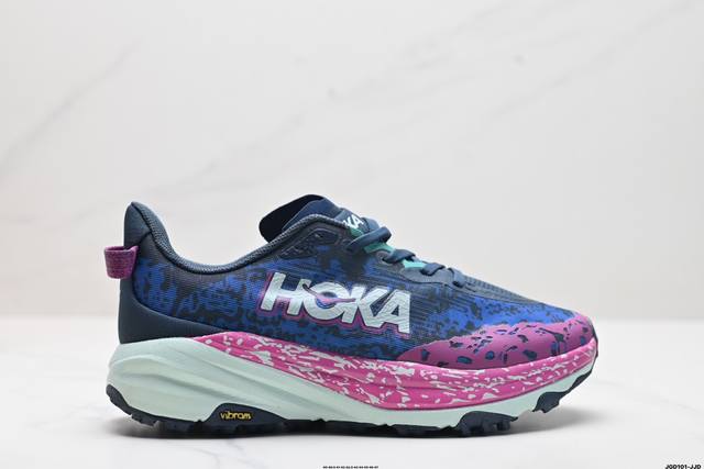 公司级小红书推荐hoka M Speedgoat 6全新配色 这个品牌来自于新西兰的毛利语，Hoka表示大地，One One表示飞越，连起来就是飞越地平线，On