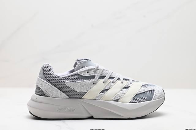 公司级adidas Lightblaze 舒适防滑 新款阿迪达斯低帮跑步鞋 极致轻盈的lightweight Upper设计 带来近乎裸足的舒适体验 中底采用尖