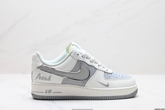 真标耐克nike Air Force 7 Lv8空军一号低帮百搭休闲运动板鞋。柔软、弹性十足的缓震性能和出色的中底设计，横跨复古与现代的外型结合，造就出风靡全球