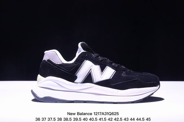 公司级new Balance Nb5740系列 凭借多种严选的优质素材重塑出让人耳目一新又充满层次感的革新中低结构。为呼应90年代的巨大化潮流，鞋侧也点题采用了