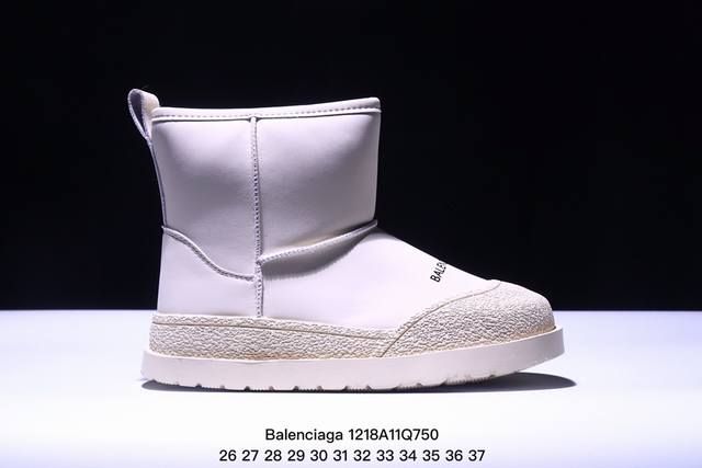 童鞋 巴黎世家balenciaga 巴黎秋冬新款雪地靴 加绒保暖短儿童筒靴 。太多的词汇来形容这款鞋子了 轻便 舒适穿着方便让它备受青睐 更是小朋友们的最爱。