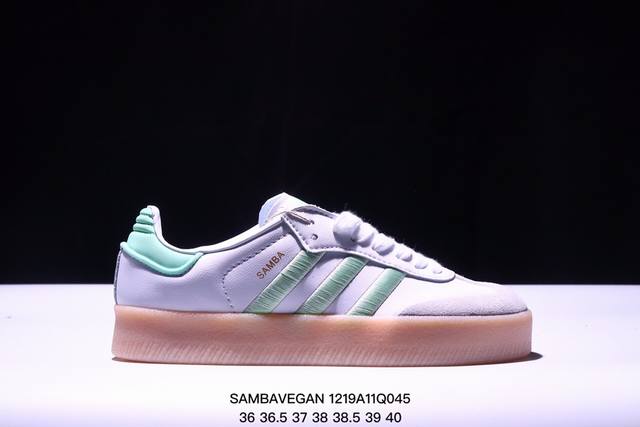 Adidas 阿迪达斯 男女运动鞋 三叶草 Hello Kitty 猫 Sambavegan休闲鞋德训复古板鞋经典运动鞋，采用环保设计的焕新adidas Sam