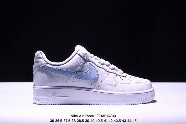 真标耐克nike Air Force 1 Low 空军一号低帮加绒 百搭休闲运动板鞋。柔软、弹性十足的缓震性能和出色的中底设计，横跨复古与现代的外型结合，造就出