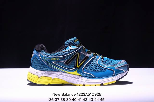 New Balance Nb新百伦舒适织物减震耐磨低帮 休闲跑步鞋 男款简约大方的造型设计，给人以随性休闲的时尚格调，穿着舒适轻便，运动灵活自如，满足日常个性穿