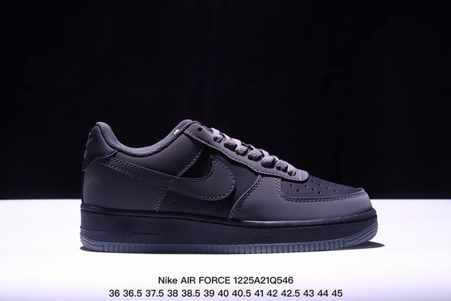 耐克nike Air Force 1 Mid 07 空军一号低帮百搭休闲运动板鞋。柔软、弹性十足的缓震性能和出色的中底设计，横跨复古与现代的外型结合，造就出风靡