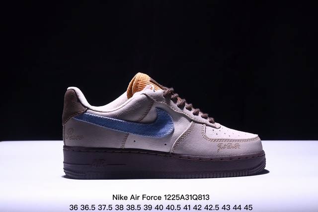 公司级耐克nike Air Force 7空军一号低帮百搭休闲运动板鞋。柔软、弹性十足的缓震性能和出色的中底设计，横跨复古与现代的外型结合，造就出风靡全球三十多