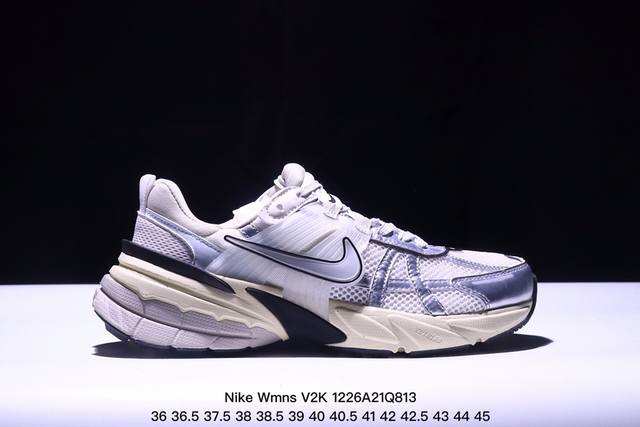 真标耐克nike Wmns V2K Runtekk Low”White Grey Pink”复古潮系列未来复古老爹风百搭休闲运动慢跑鞋 货号:Fn0738-10